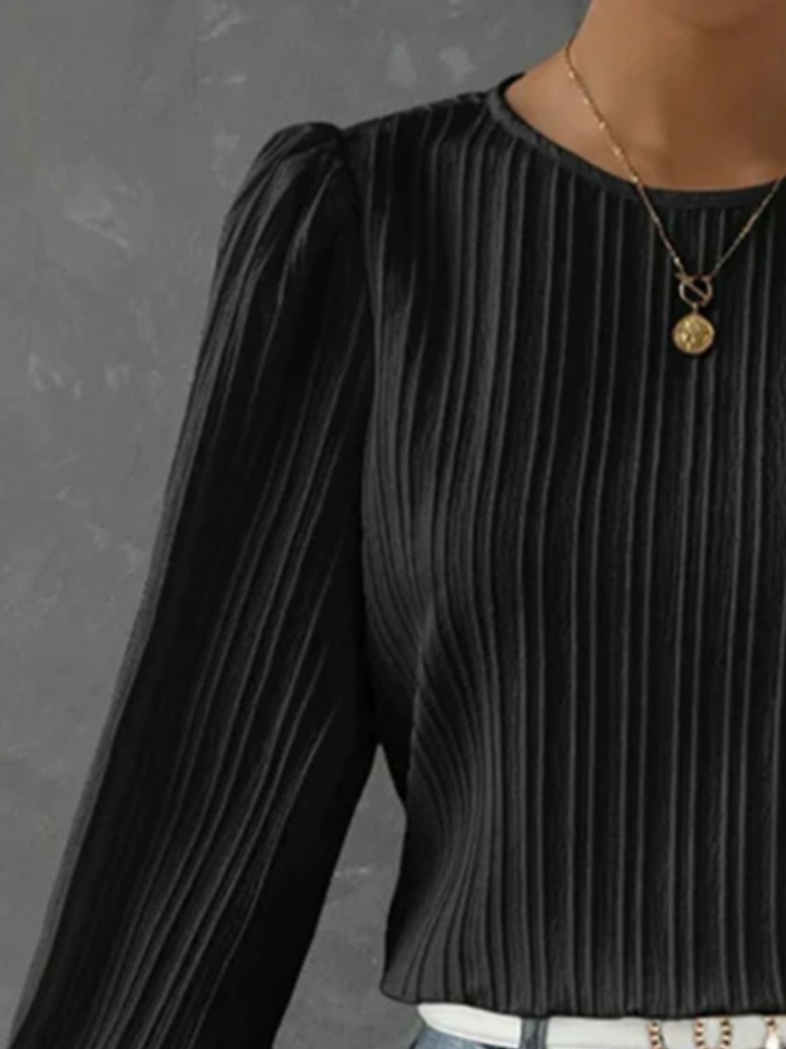 White Round Neck Pleated Long Sleeve Blouse