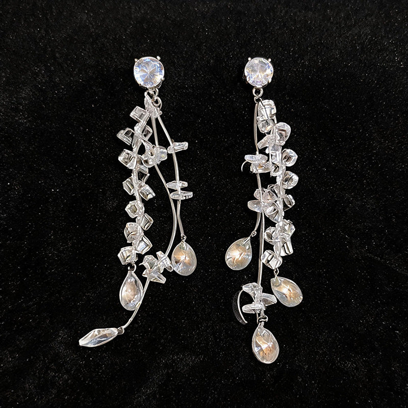 Women Shiny Crystal Cubic Zirconia Tassel Dangle Stud Earrings,Niche Minimalist Versatile Unique Design Fashion Daily Occasion Jewelry