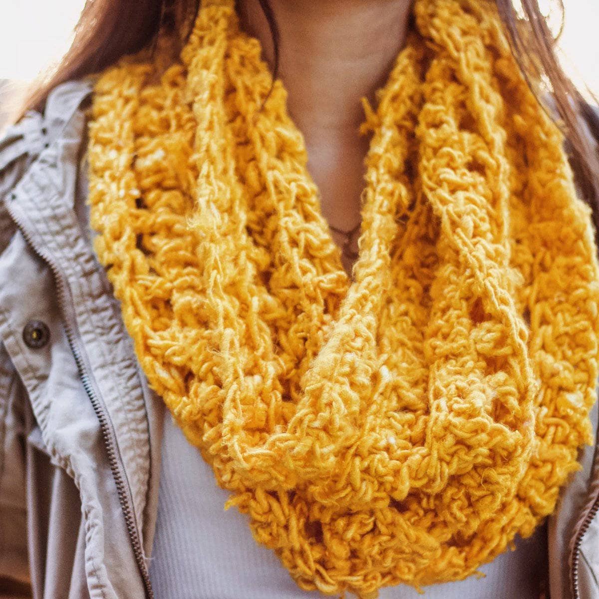 Elderidge Ribbed Banana Cowl Crochet Pattern for Cozy Style