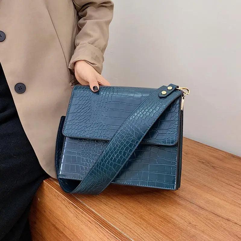 Elegant Modern Girls Messenger Bag with Chain Strap Details