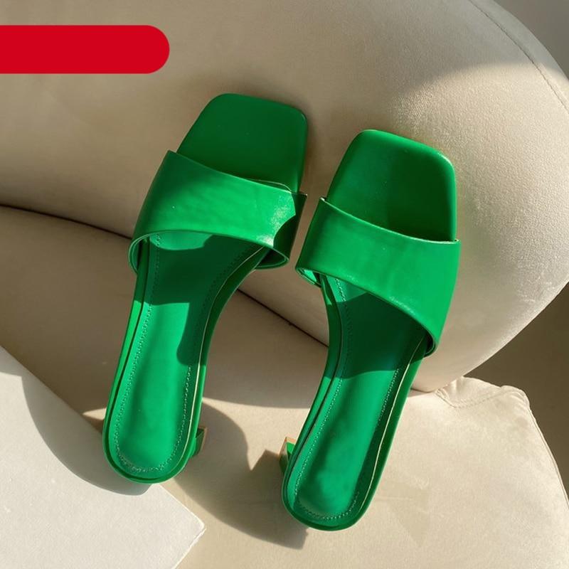 Elegant square-toe flat sandals with quilted strap in green