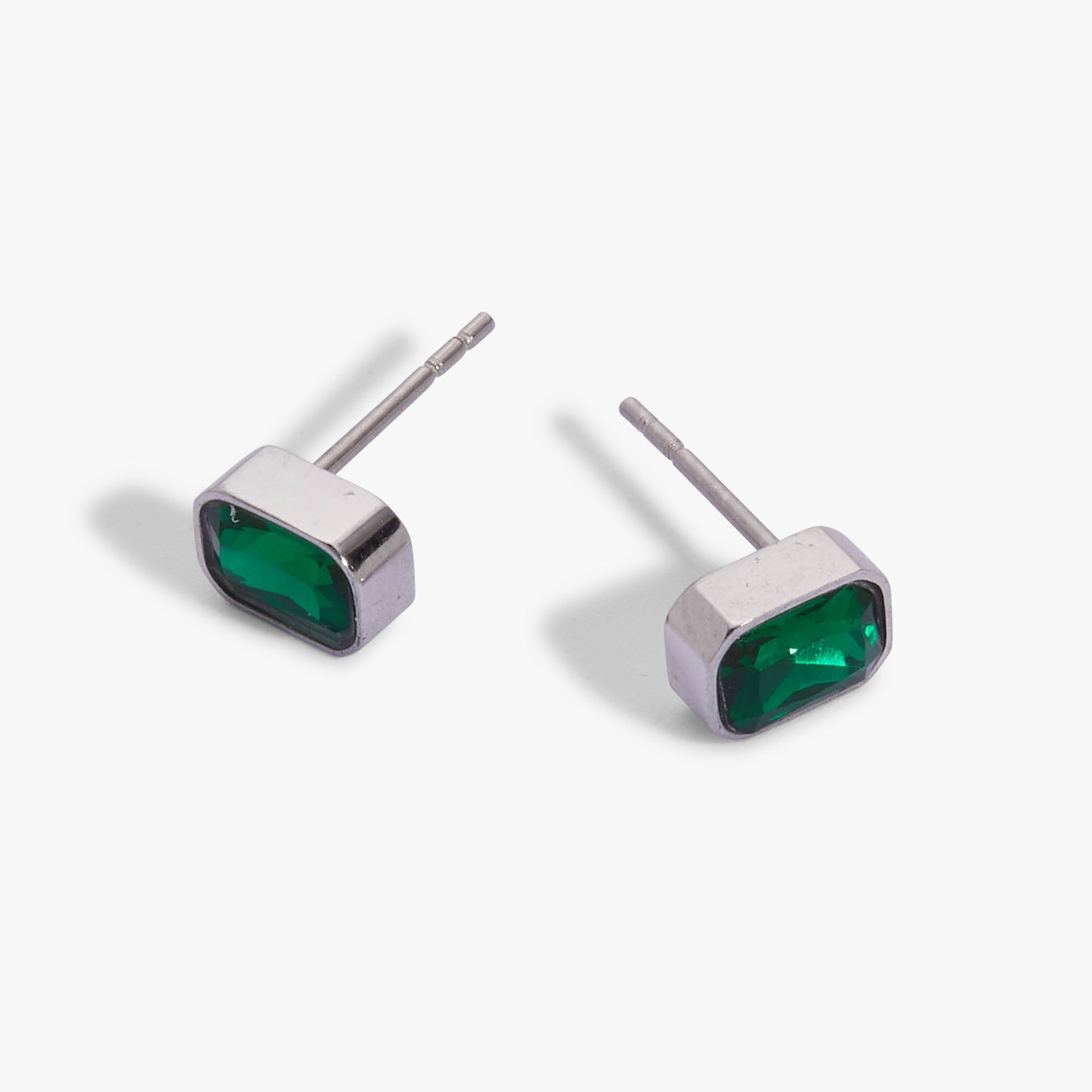 May Emerald-Cut Birthstone Stud Earrings in Green Glass