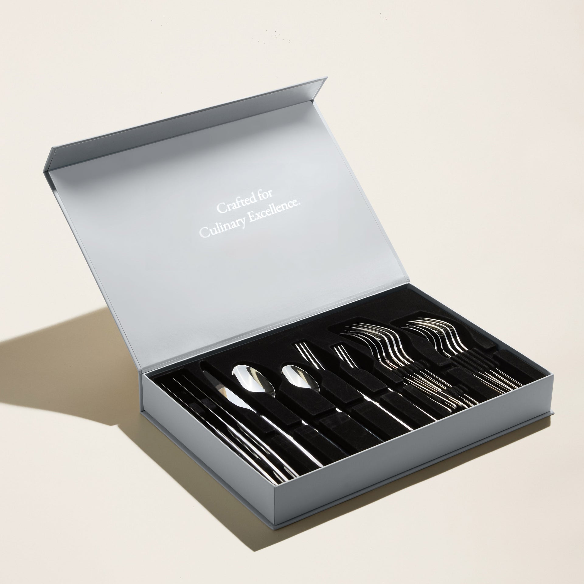 Emilia 20-Piece Stainless Steel Flatware Set in Silver or Gold - Image 10