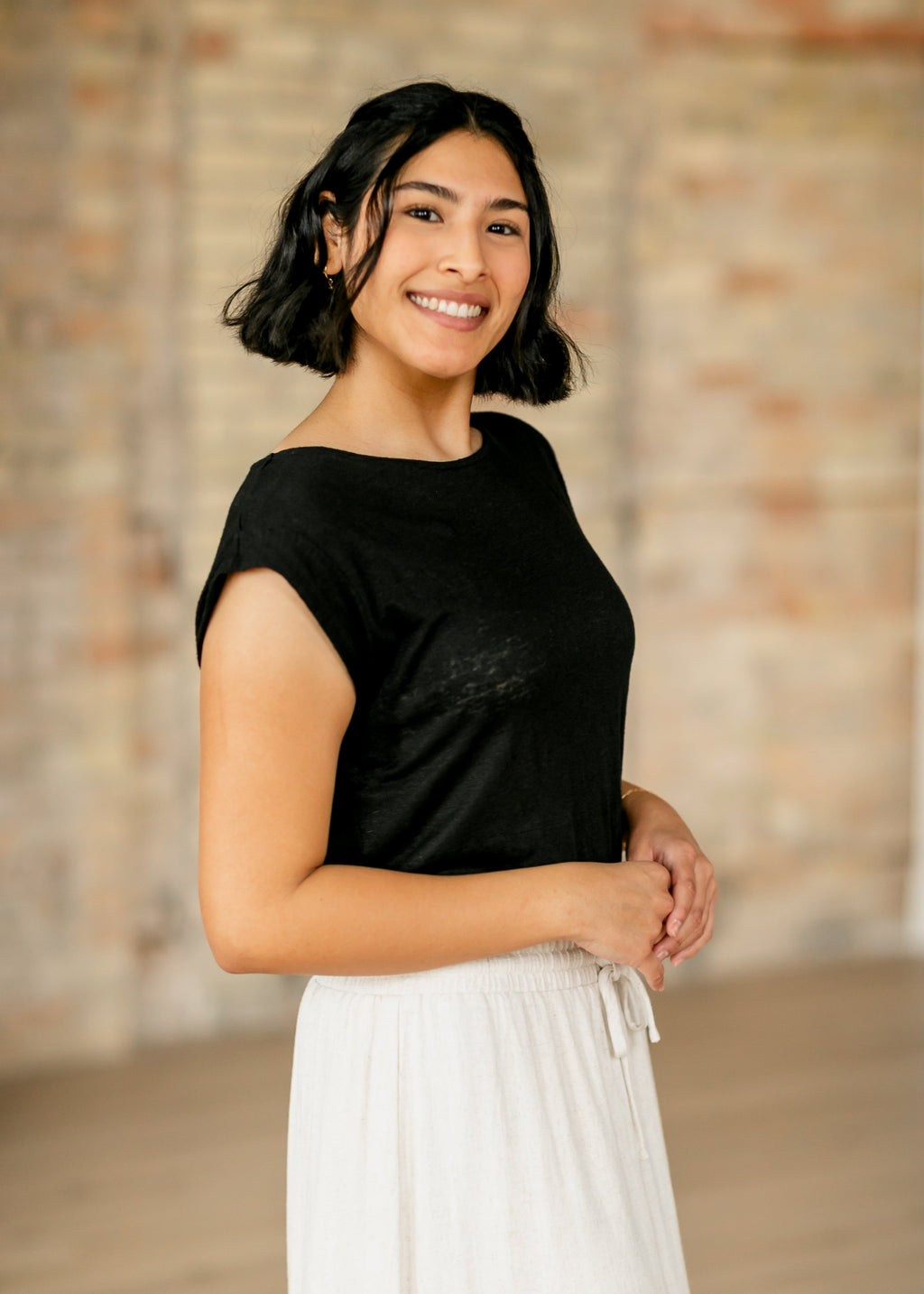 Essential Slub Cotton Cap Sleeve Top in Black