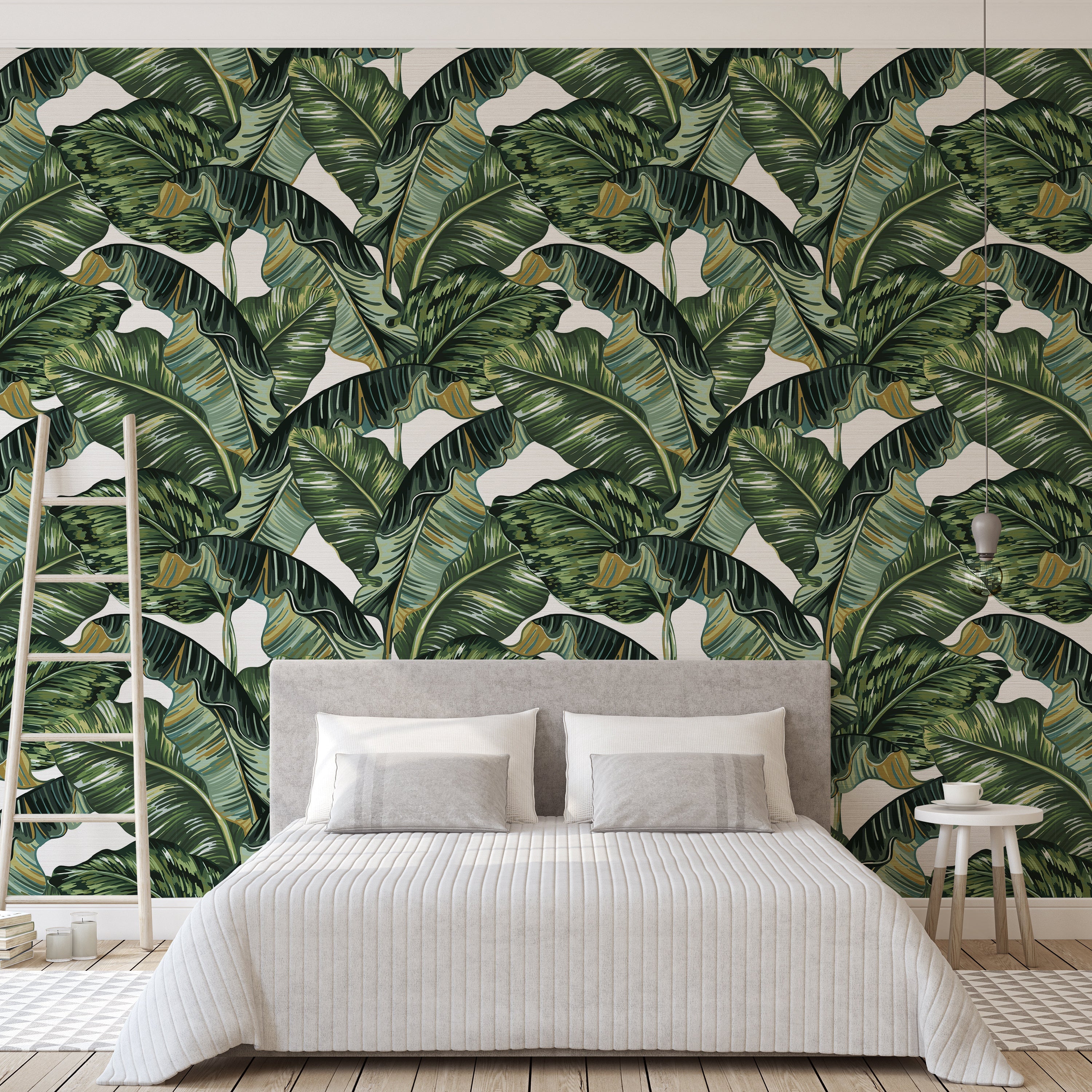 Eva Wallpaper in Green and White
