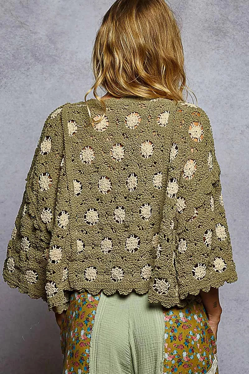 POL Contrast Crochet Cropped Knit Top