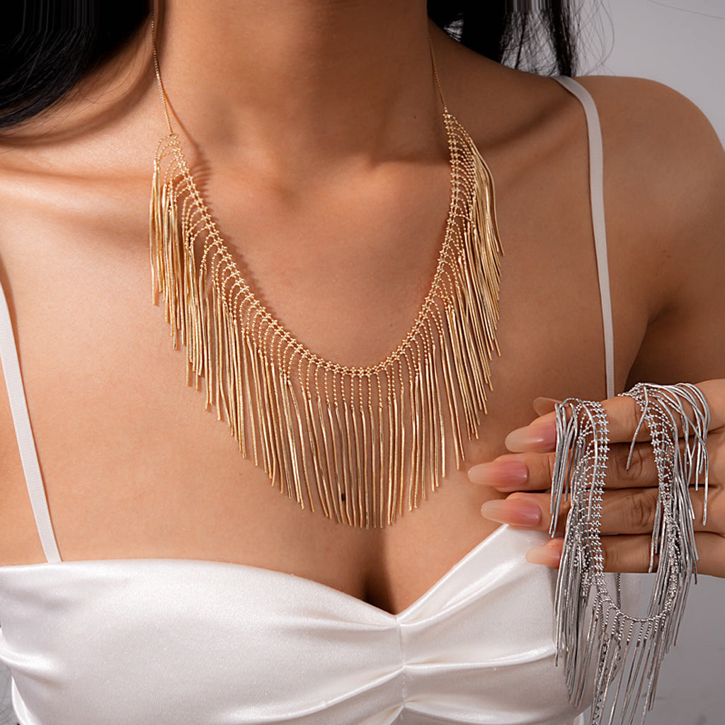 Fashionable Metal Tassel Necklace