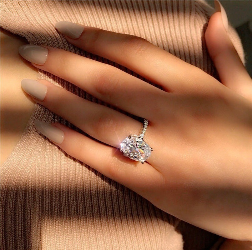 Fashion Hot Sale Oval Cut Engagement & Proposal Ring, 18K White Gold Plated Ring Jewelry