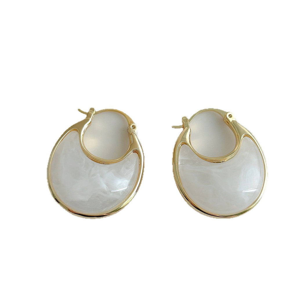 Fashionable U-shaped Gradient Color Crescent Earrings