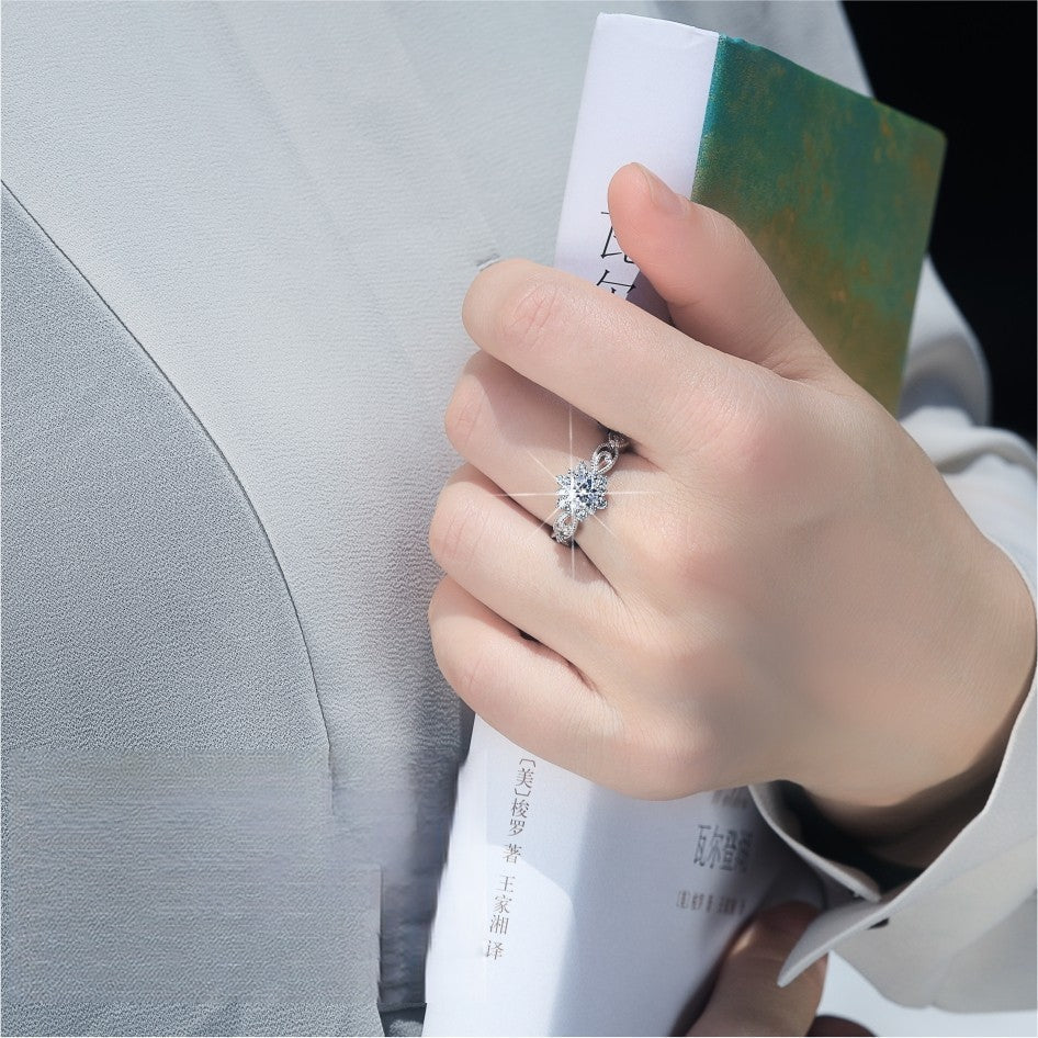 Elegant U-Shaped Copper Ring with Brilliant Round Zircon Inlay