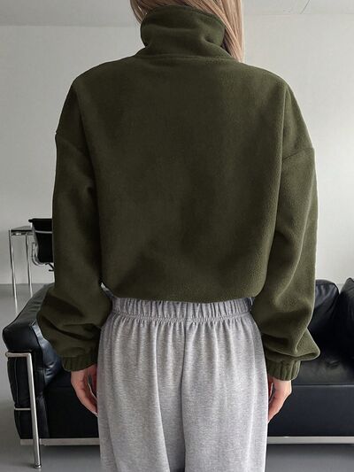 Olive Green Zip-Up Cropped Jacket – Trendy Lightweight Outerwear