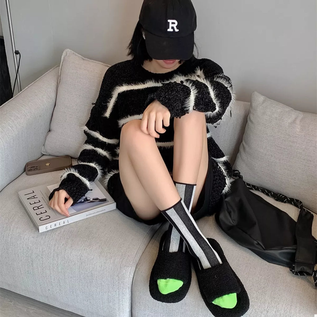 Contrast Striped Crew Socks