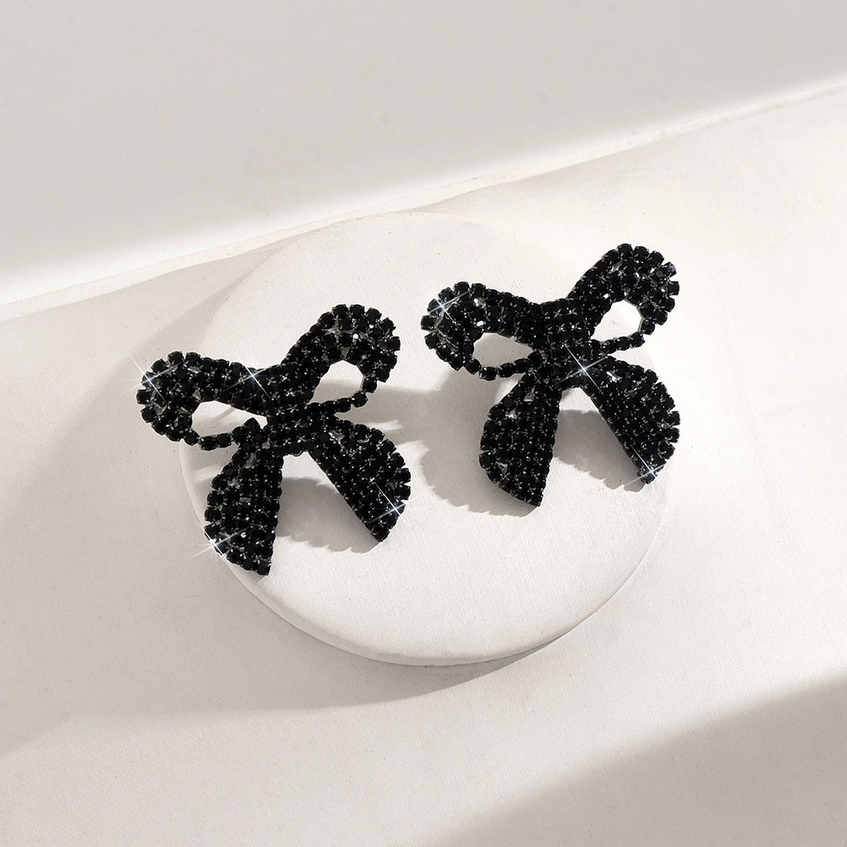 Women Bow Rhinestone Jewelry Set,Choker Necklace And Dangle Earrings,Fashion Costume Accessories For Party Daily Occasion