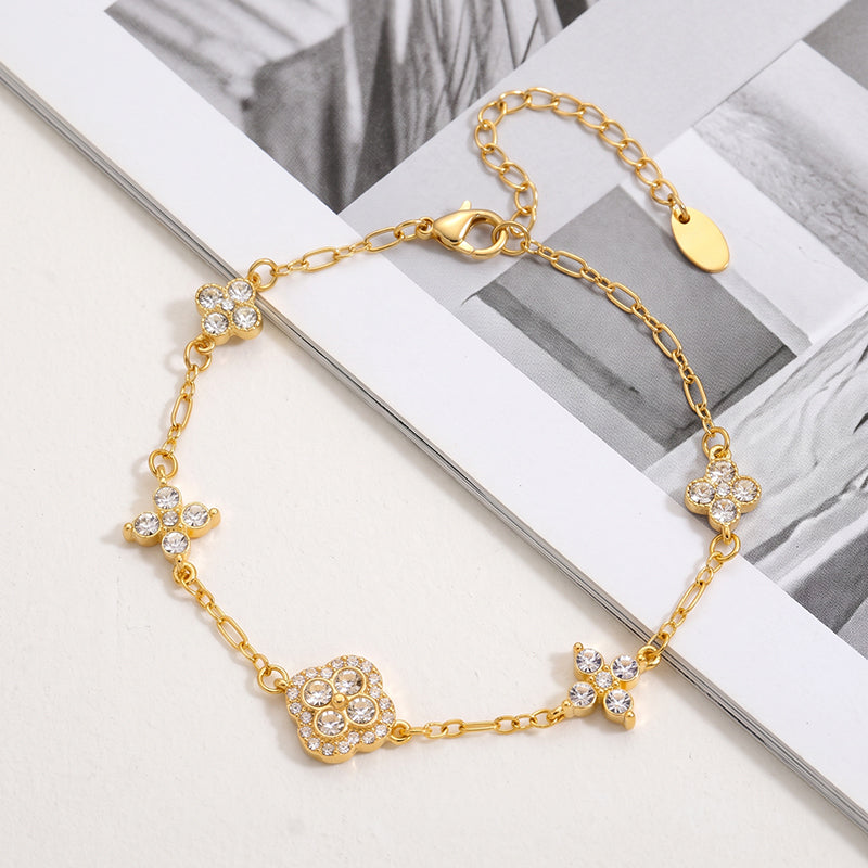 Fashionable And Personalized High-quality Stainless Steel Unisex Flower And Leaf Bracelet