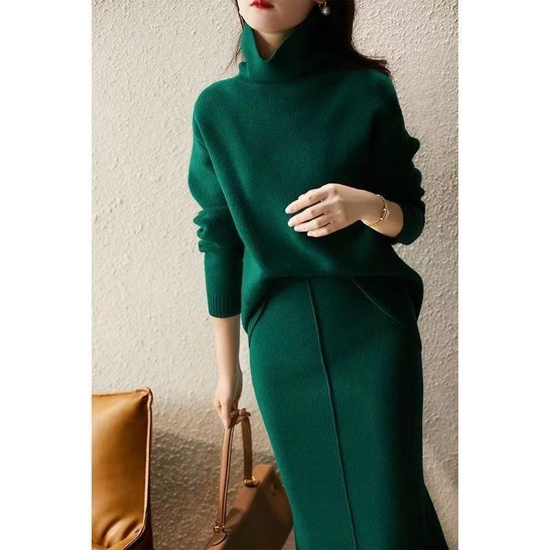 Emerald Green Turtleneck Sweater and Midi Skirt Two-Piece Set