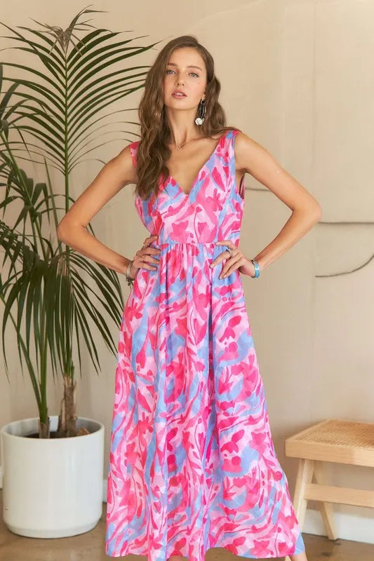 Abstract Floral V-Neck Maxi Dress – Elegant Summer Style