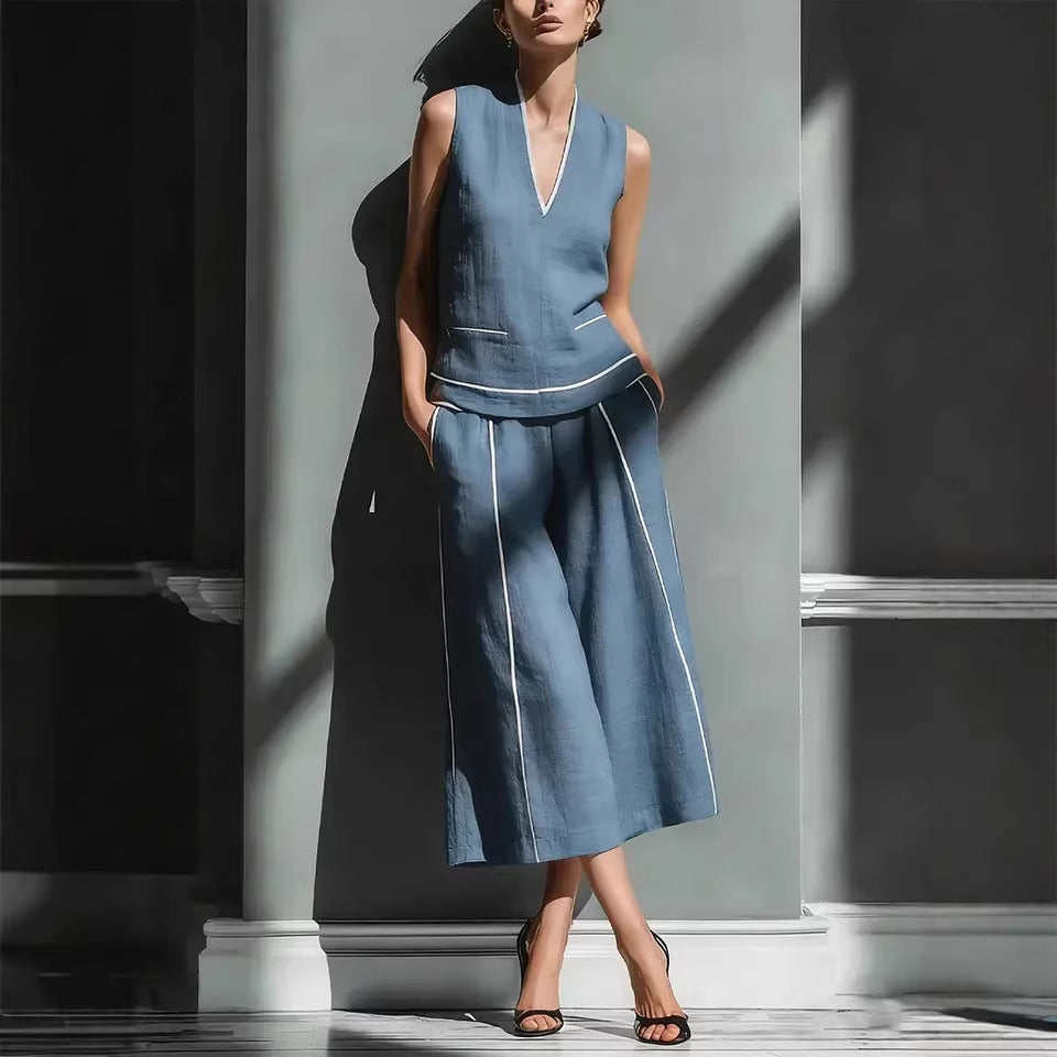 Women's Sleeveless Linen V-Neck Top and Cropped Pants Set