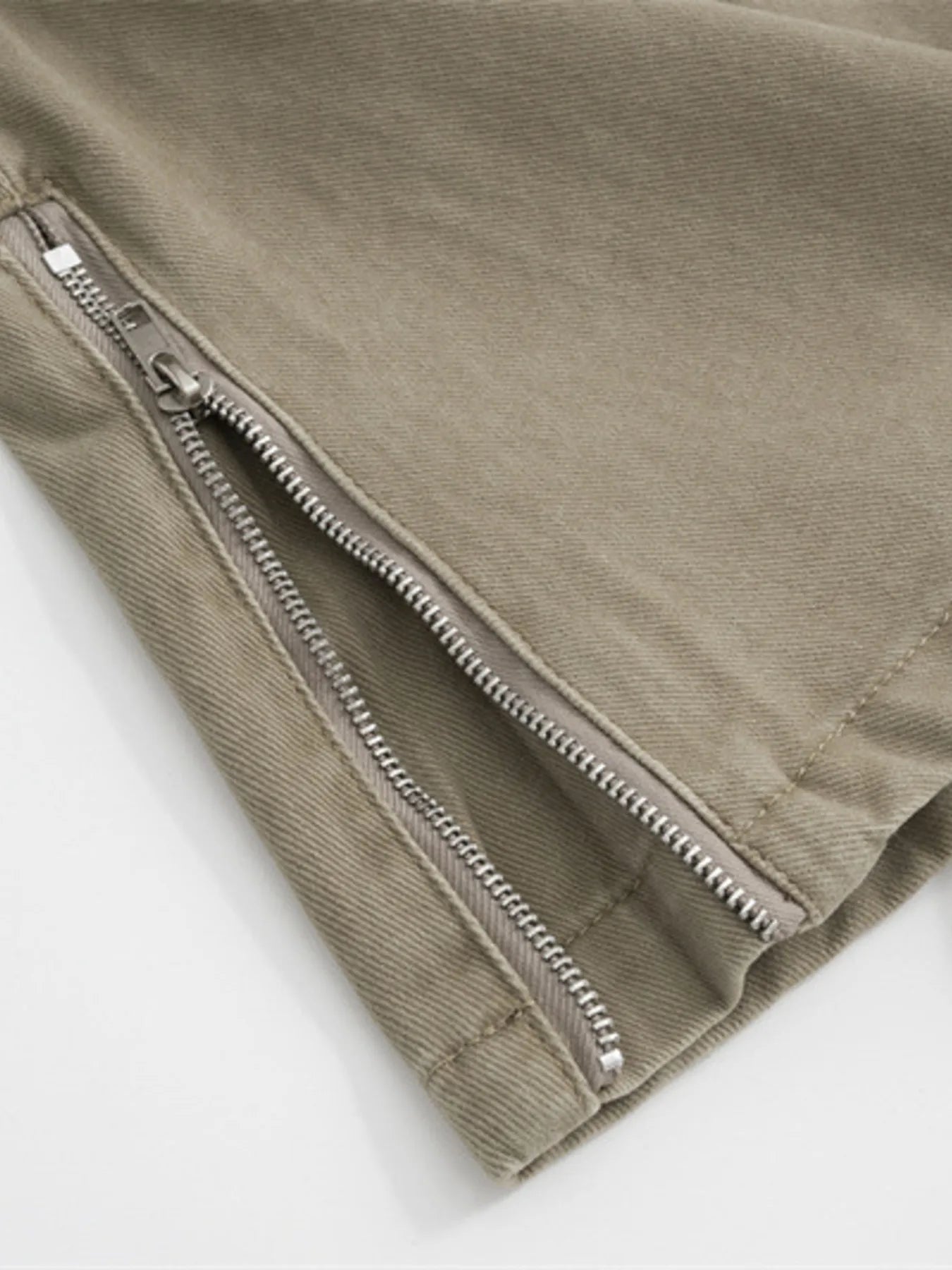 Men's Wide Leg Cargo Pants