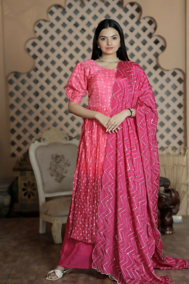 Women's Pink Muslin Floral Print Kurta Set with Crush Pleating