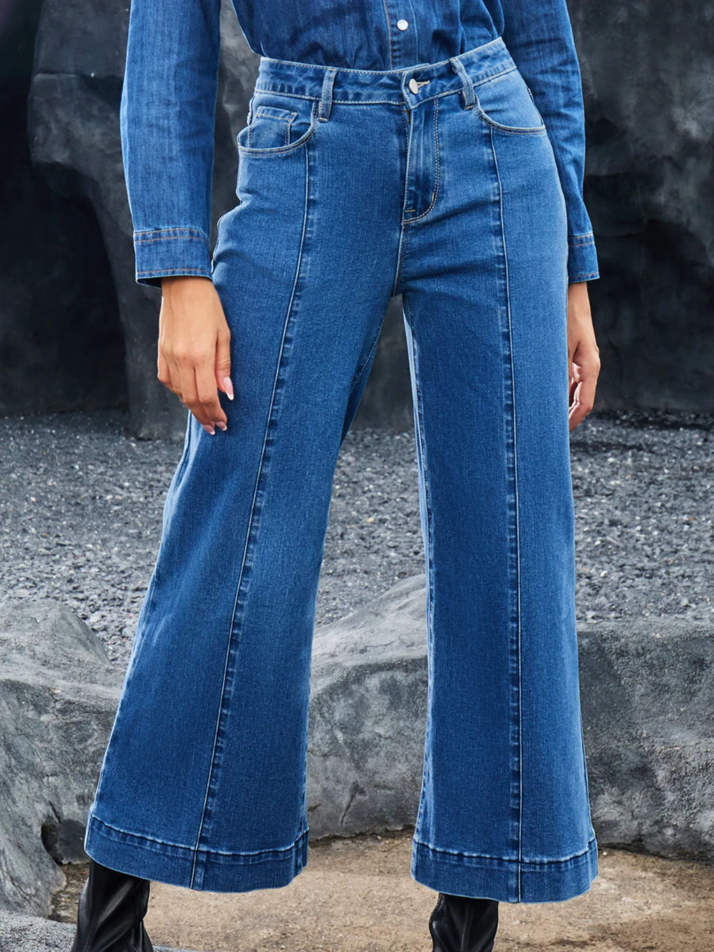 Seam Detail Flared Bottom Ankle Length Jeans