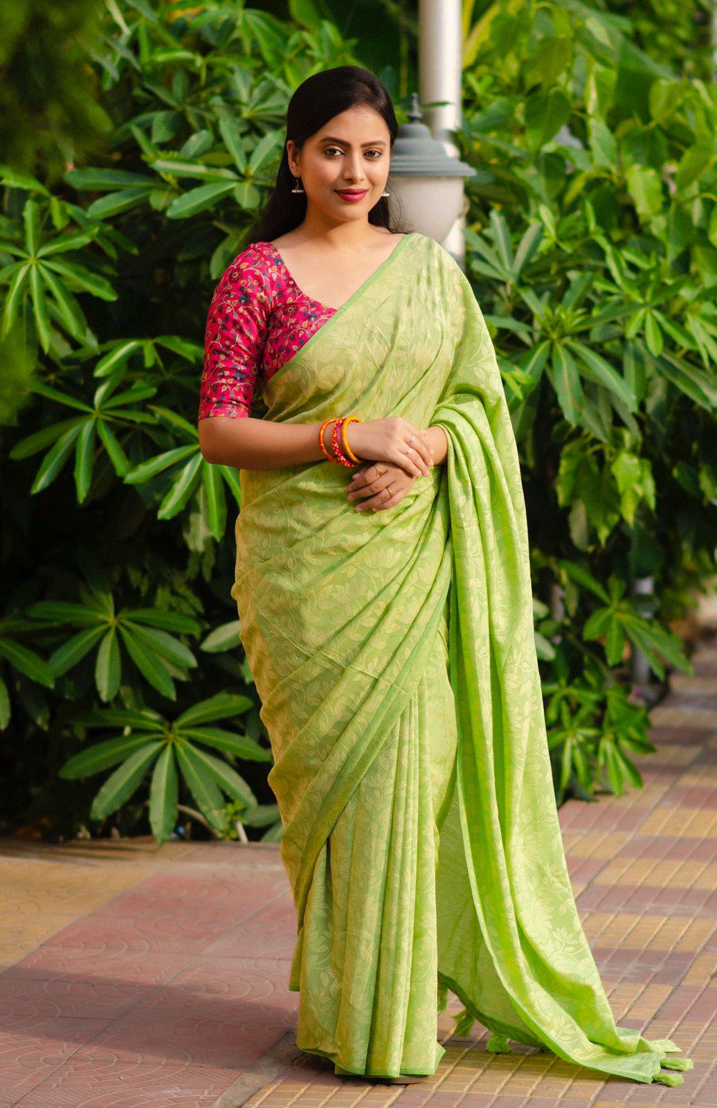 Green jute silk jacquard saree with Kalamkari print blouse