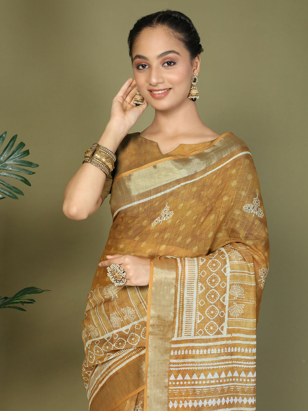 Women's Golden Cotton Saree in Mustard and Golden-Brown Tones