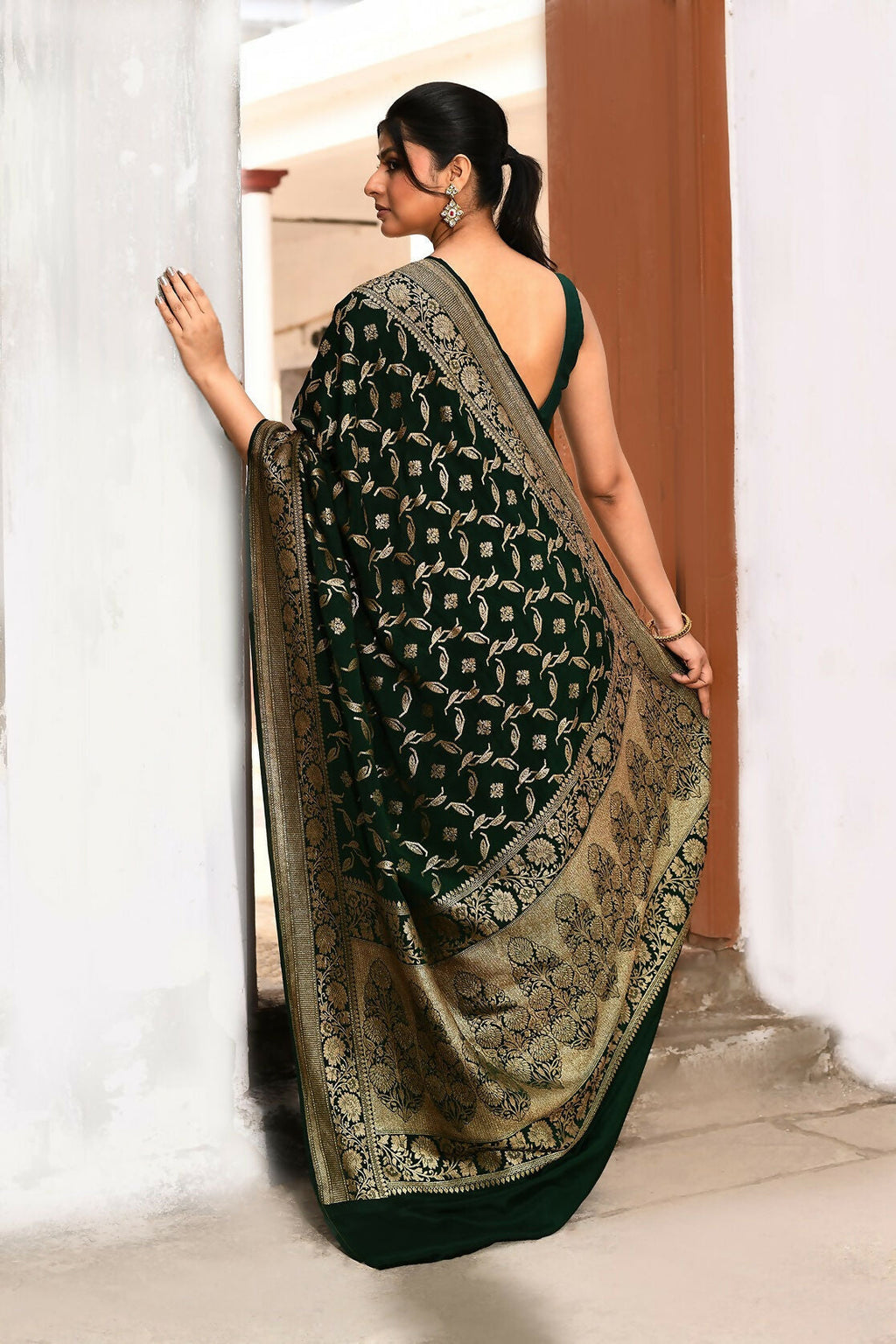 Emerald Green Crepe Chiffon Handloom Banarasi Saree