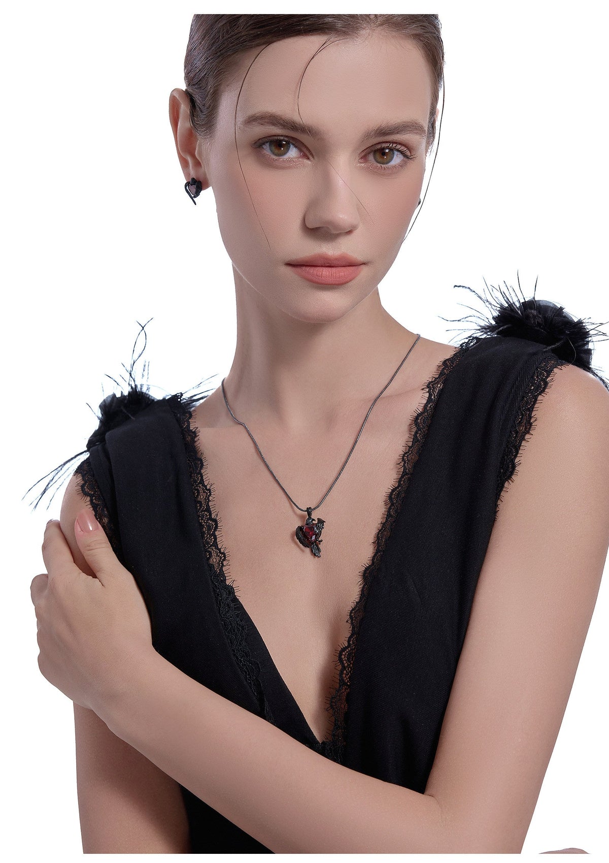 Thorn Series Sweet-Cool Dark Raven Necklace