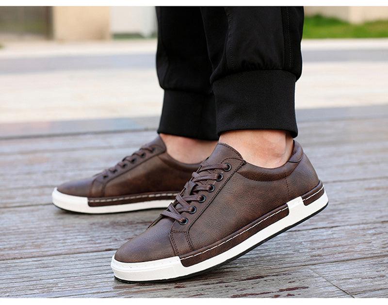 Classic Leather Men's Casual Walking Shoes - Black & White Flat