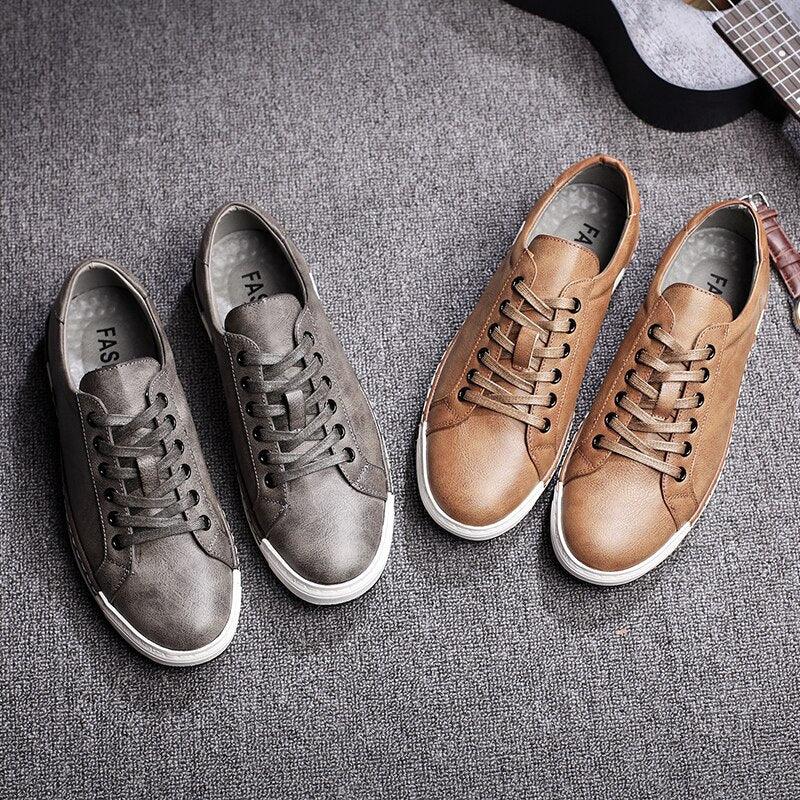 Classic Leather Men's Casual Walking Shoes - Black & White Flat