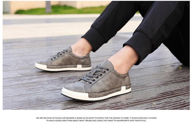 Classic Leather Men's Casual Walking Shoes - Black & White Flat