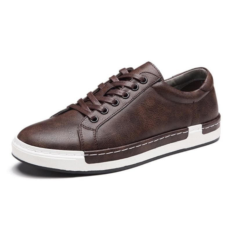 Classic Leather Men's Casual Walking Shoes - Black & White Flat