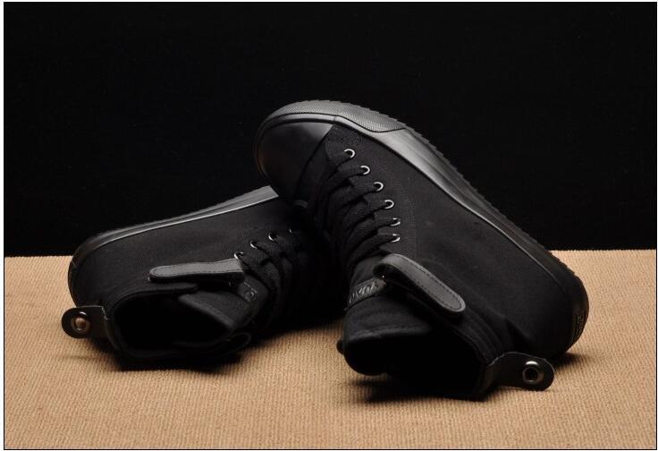 Men's High Top Canvas Sneakers – Breathable Vulcanized Casual Shoes