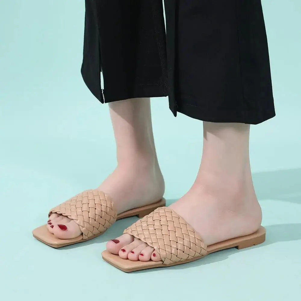 Women’s Minimalist Braided Flat Sandals Open Toe Beach Slippers
