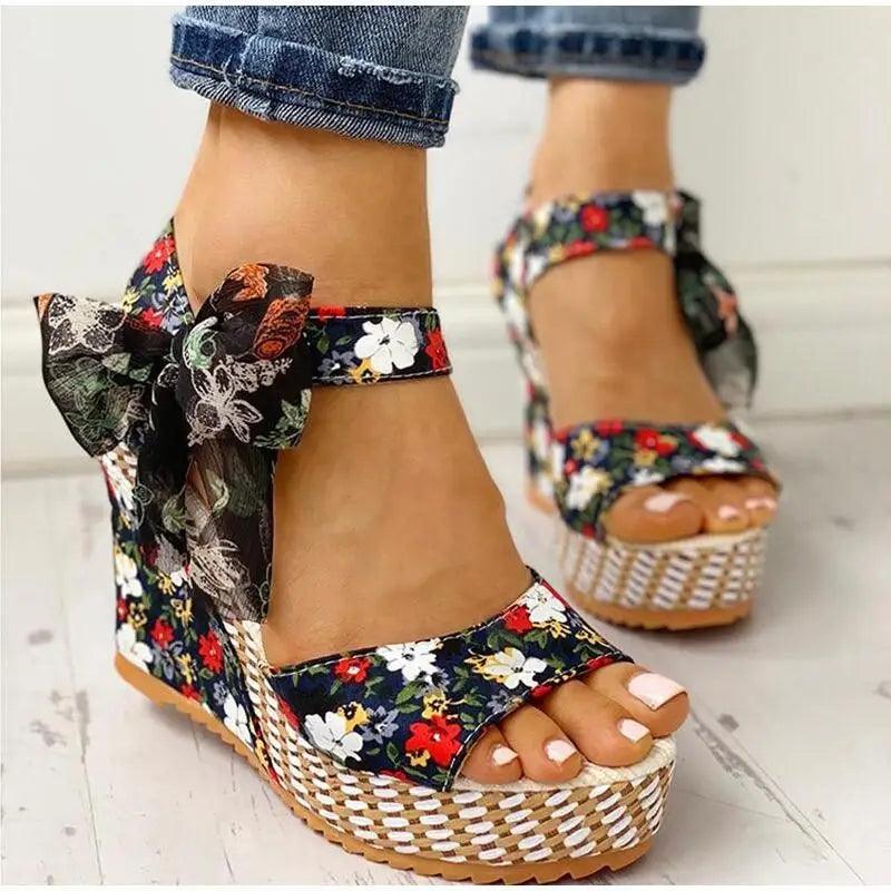 Bohemian Summer Resort Sandals – Elegant Polka Dot Design