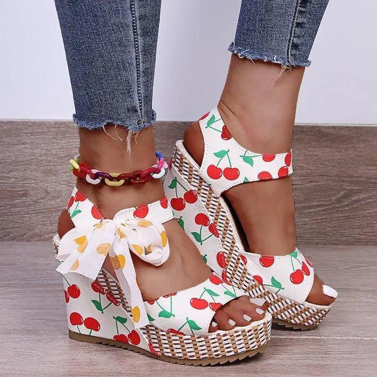 Bohemian Summer Resort Sandals – Elegant Polka Dot Design
