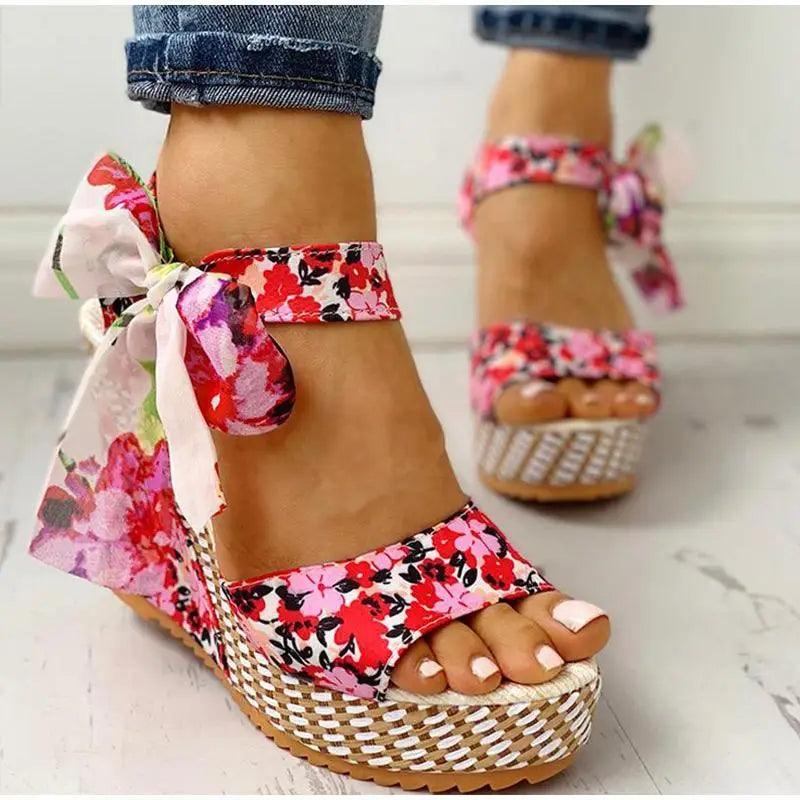 Bohemian Summer Resort Sandals – Elegant Polka Dot Design