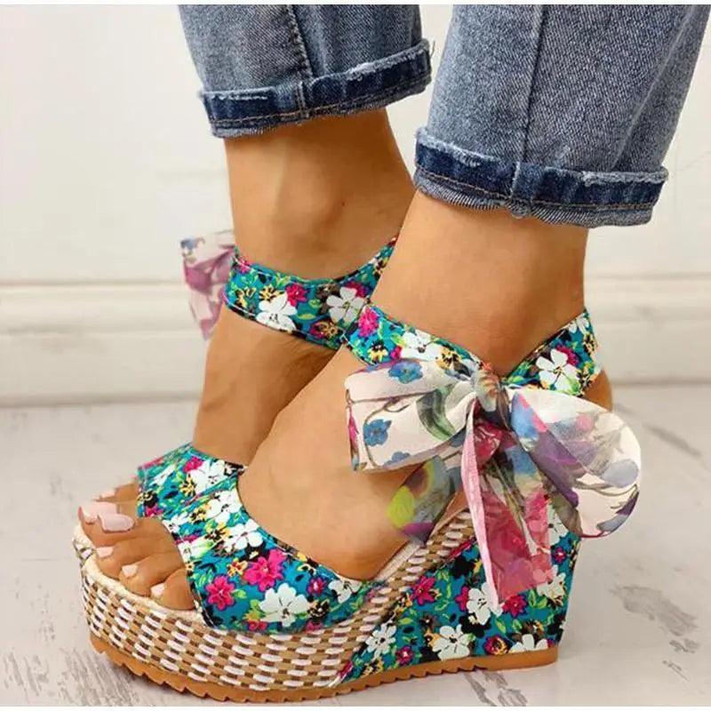 Bohemian Summer Resort Sandals – Elegant Polka Dot Design