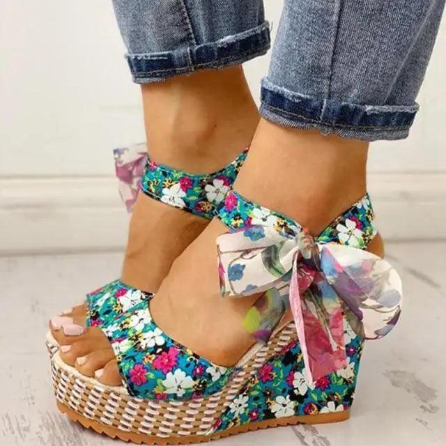 Bohemian Summer Resort Sandals – Elegant Polka Dot Design