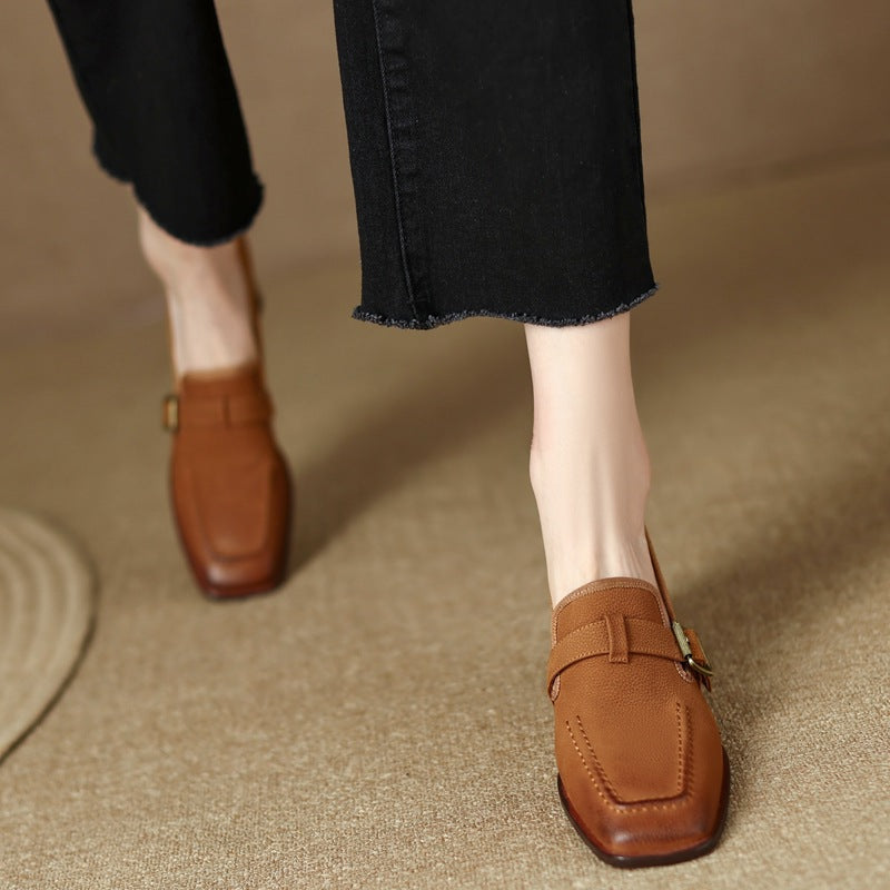 Women's Retro British Style Chunky Heel Leather Pumps - Image 4