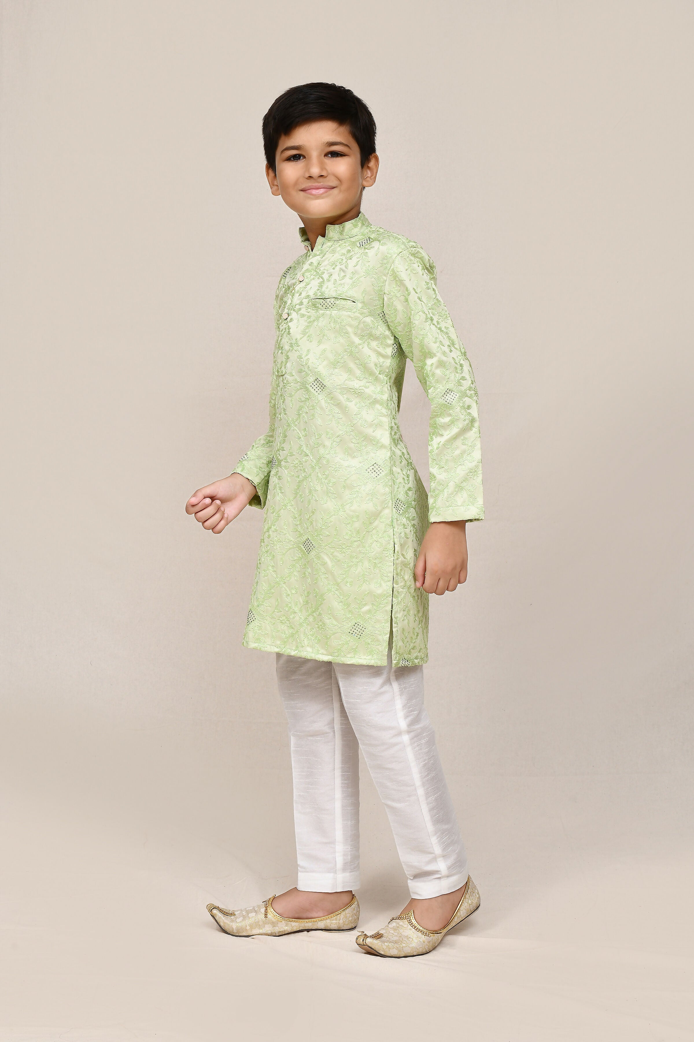 Pista Green Giza cotton kurta with white straight fit trousers