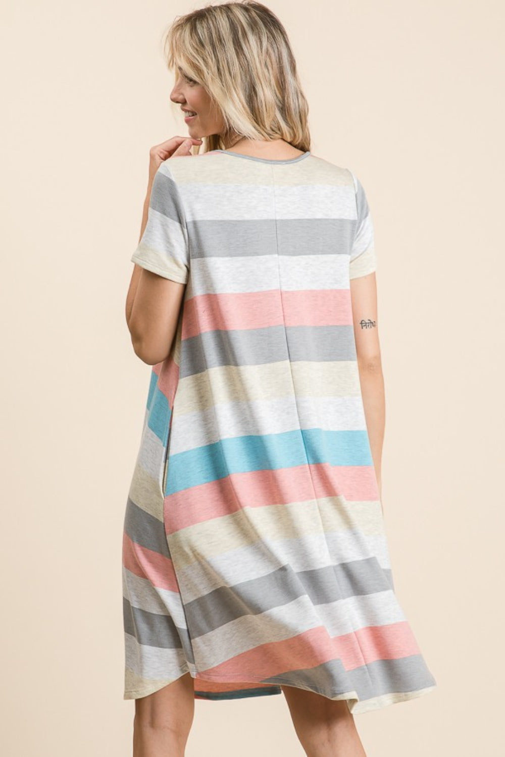 Striped Short Sleeve Dress with Pockets for Women - Casual Fit