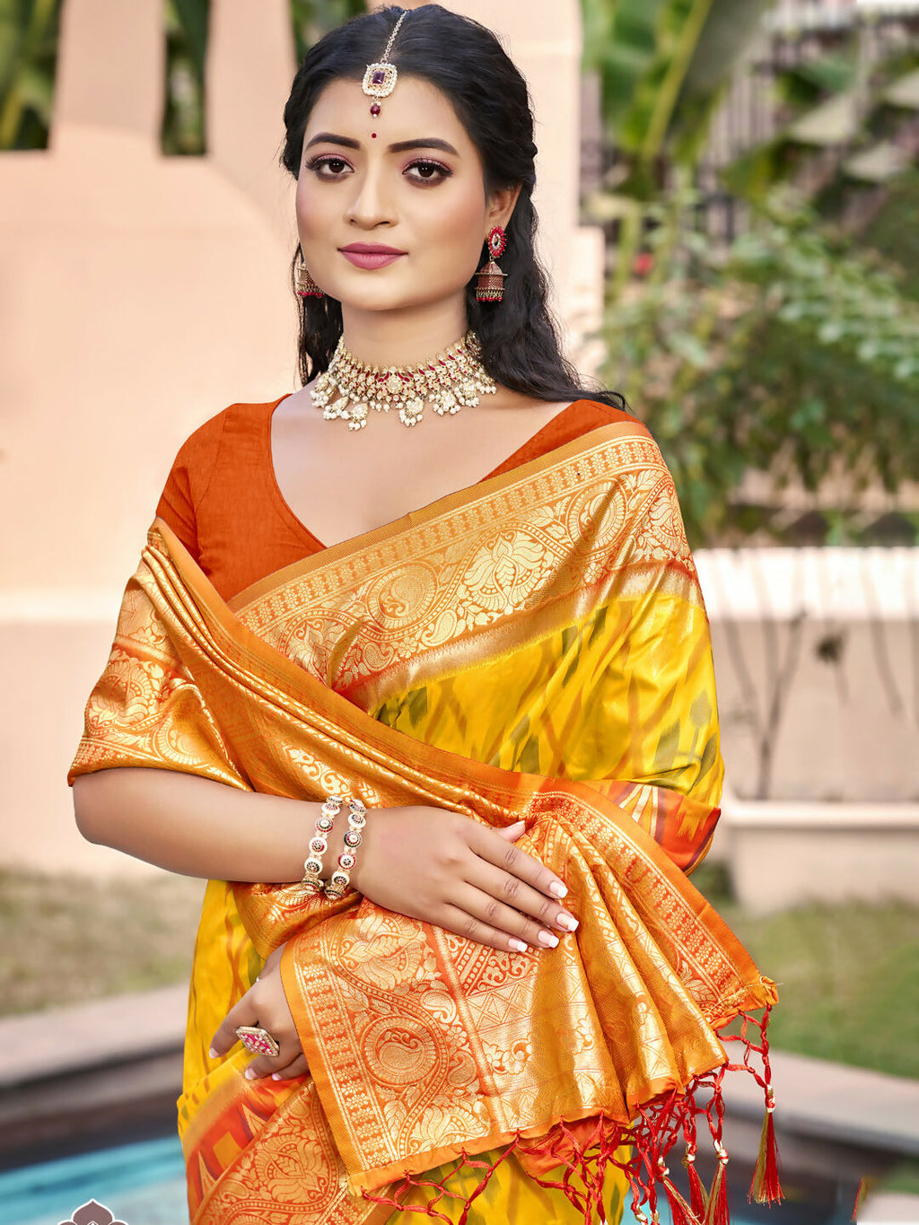 Yellow Pochampally Silk Saree with Matching Blouse Piece