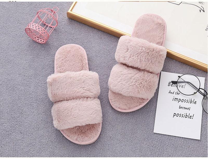 Women’s Faux Fur Cross-Strap Indoor Slides with Memory Foam