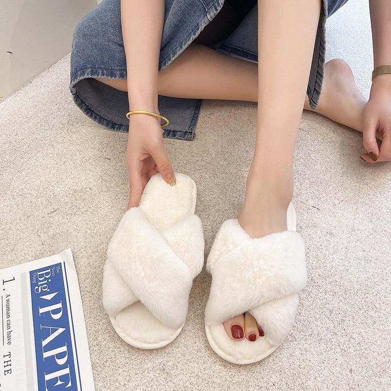 Women’s Faux Fur Cross-Strap Indoor Slides with Memory Foam