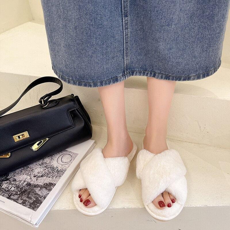 Women’s Faux Fur Cross-Strap Indoor Slides with Memory Foam