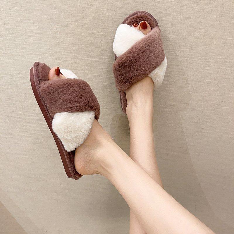 Women’s Faux Fur Cross-Strap Indoor Slides with Memory Foam