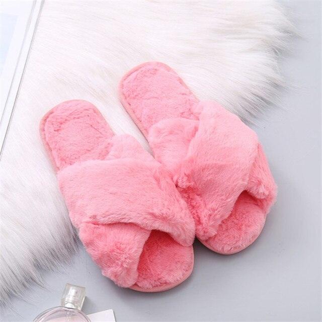 Women’s Faux Fur Cross-Strap Indoor Slides with Memory Foam