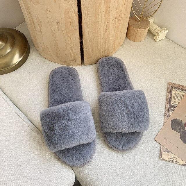 Women's fluffy faux fur cross-strap indoor slide slippers with soft memory foam footbed