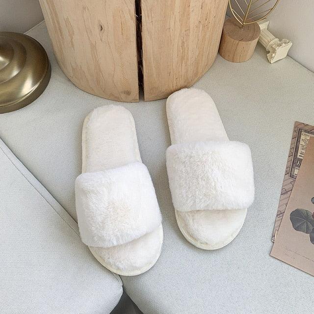 Women’s Faux Fur Cross-Strap Indoor Slides with Memory Foam